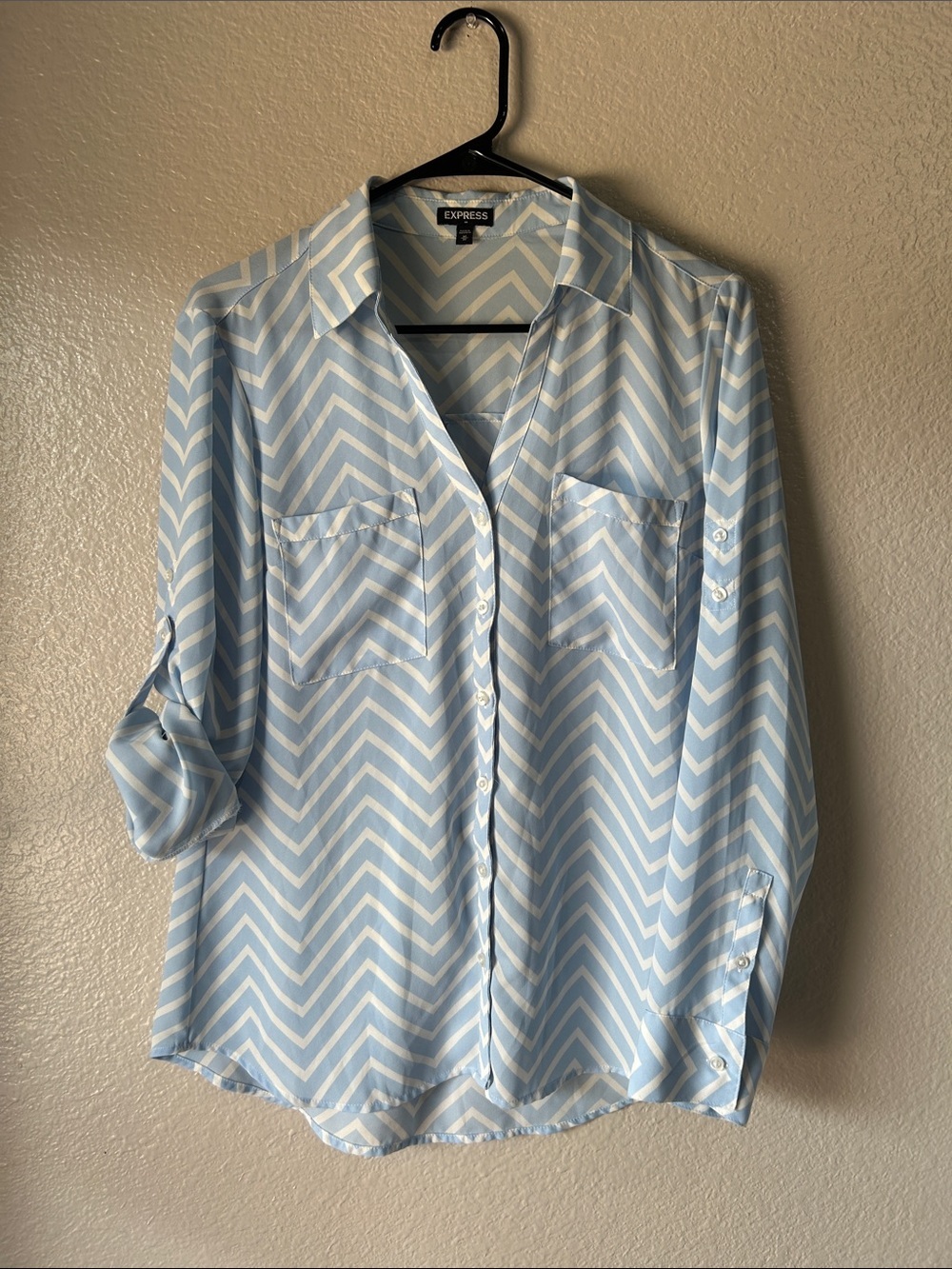 Express Light Blue White Chevron Button-Down Blouse Sz M Retro Sheer Chic